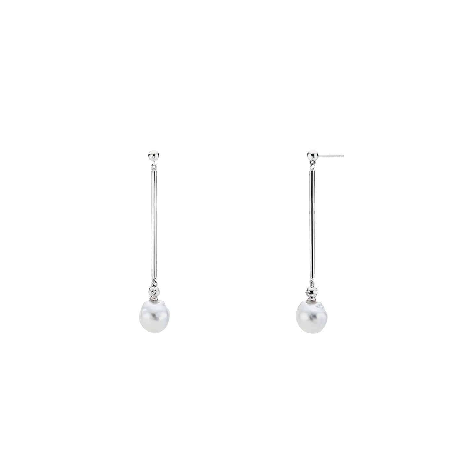 CPE00220 : Baroque Pearl Earring