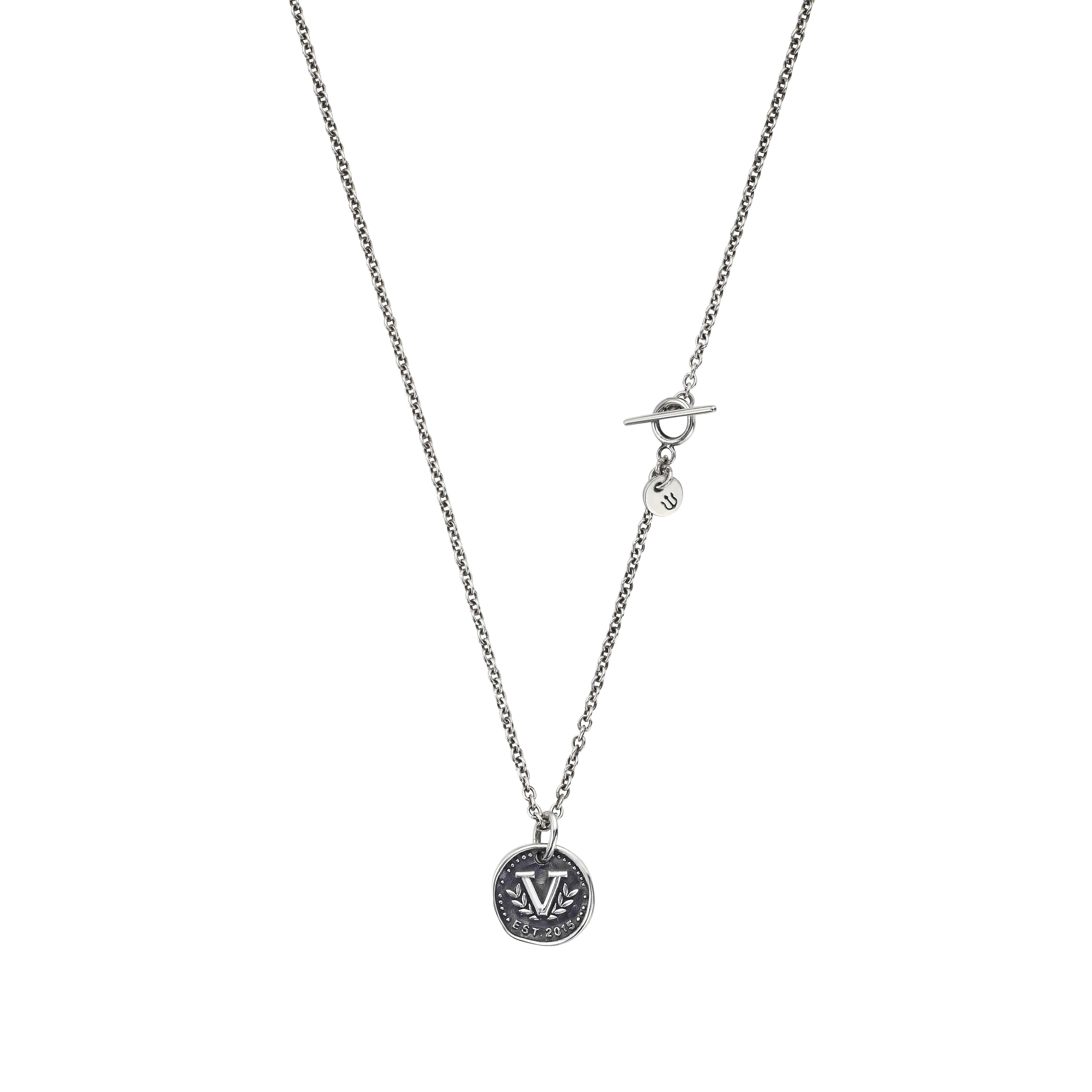 VAN015 : V Laurel Small Coin Necklace
